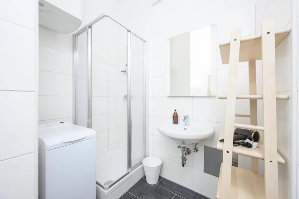 Image 2 of Anna and Friends First floor