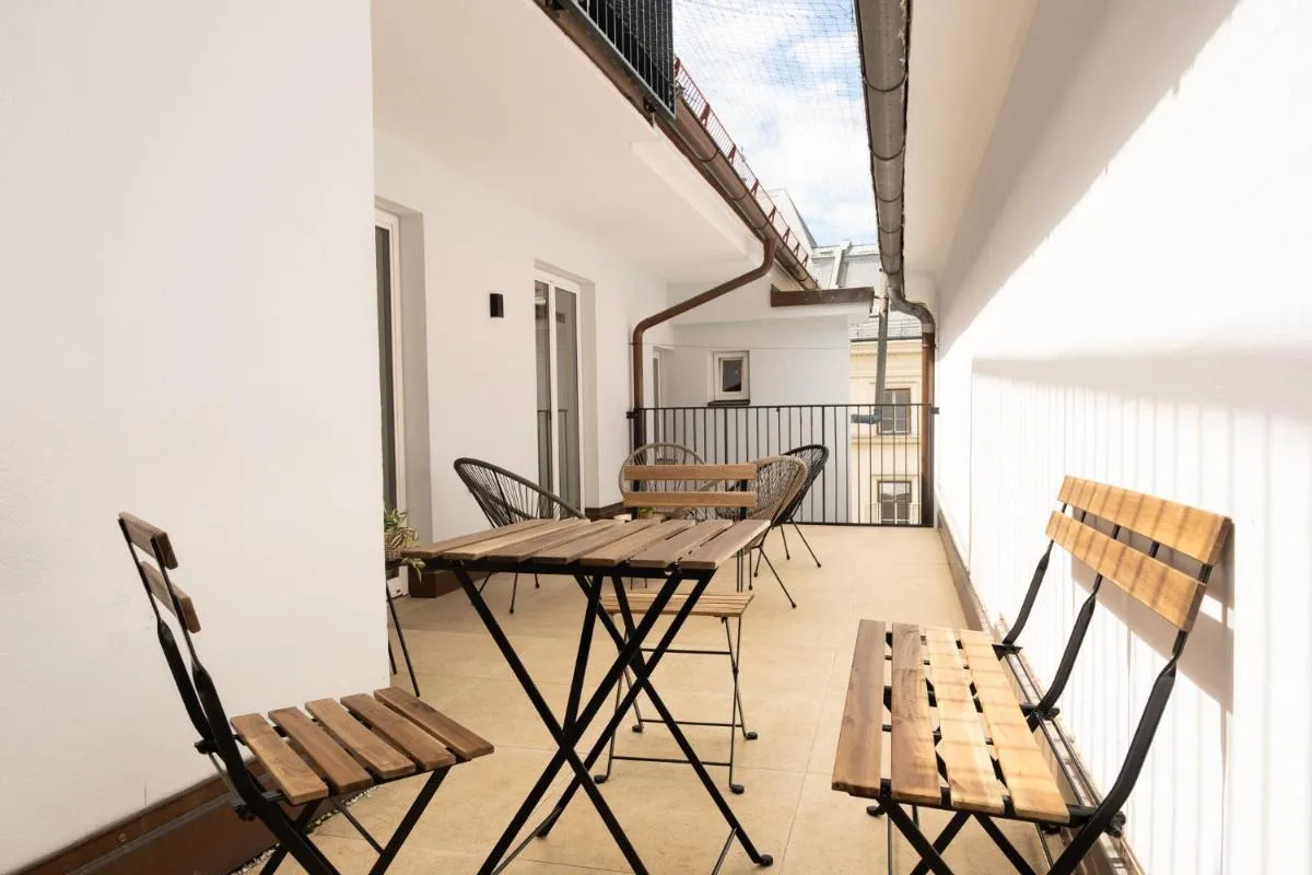 Image 2 of Beautiful Apartment – city center