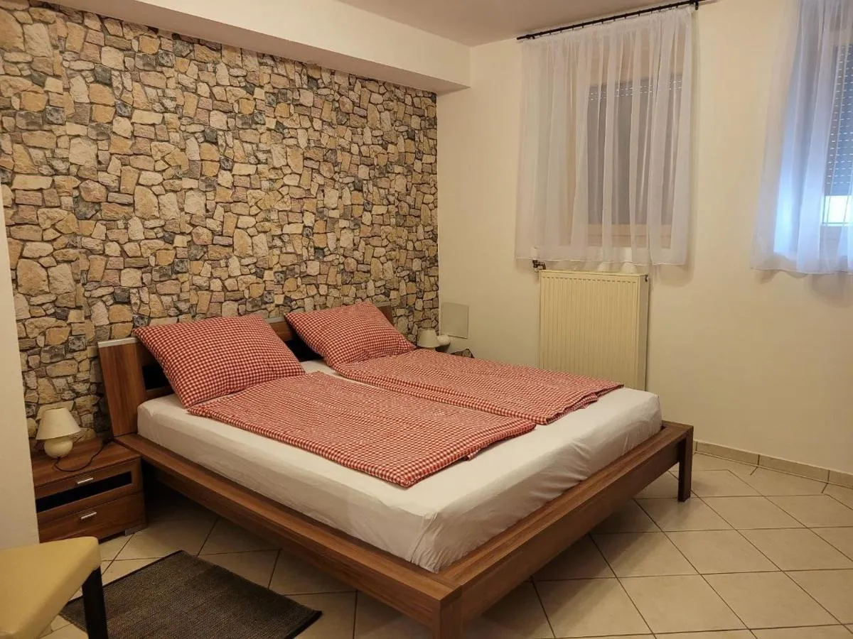 Image 1 of Ferienwohnung Hahn Graz (souterrain)