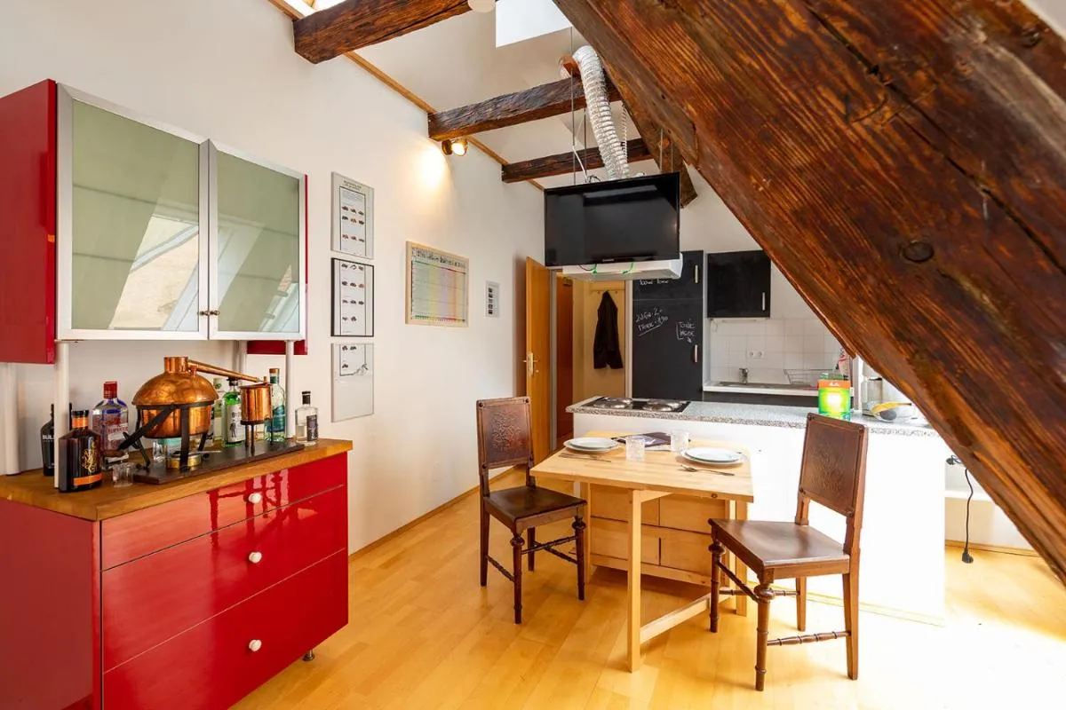 Image 2 of Gin-Department