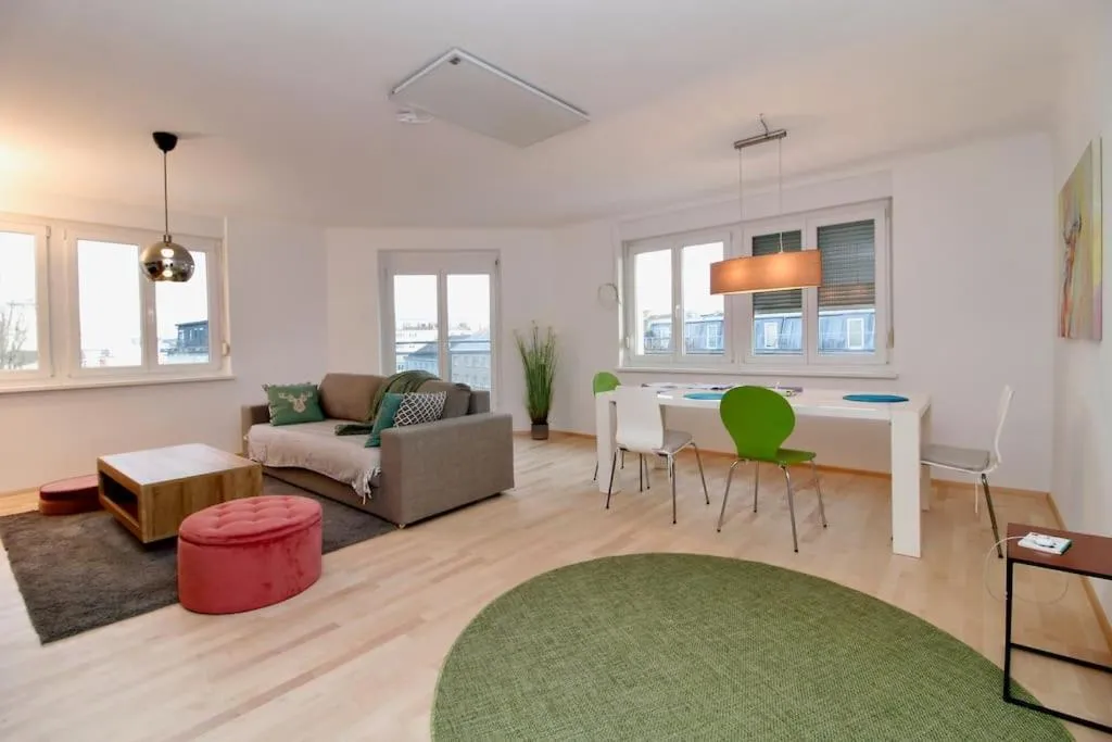 Image 4 of Graz central Penthouse Style Apt