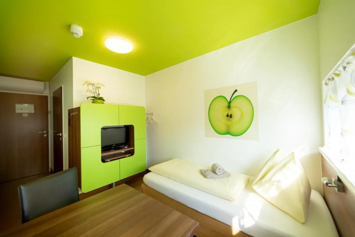 Image 4 of Hotel Greenrooms