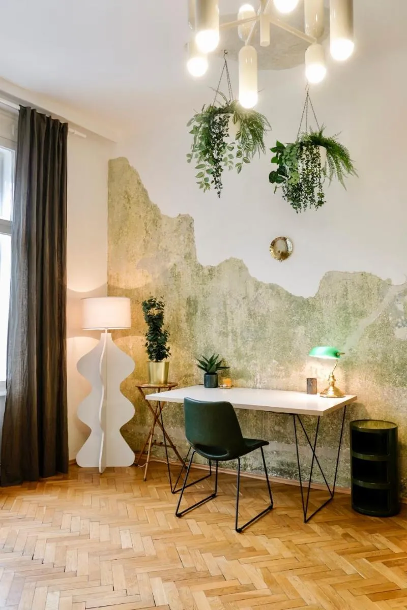 Image 5 of Kunstvolles Apartment im Zentrum