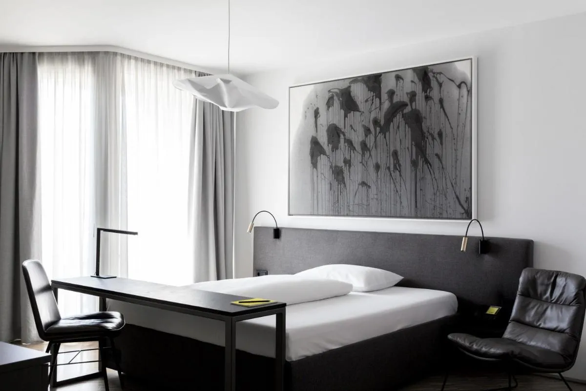 Image 2 of Lendhotel