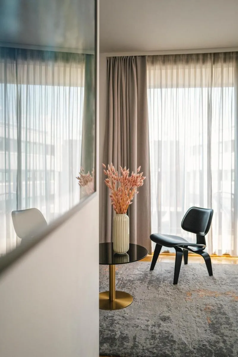 Image 4 of Lendhotel