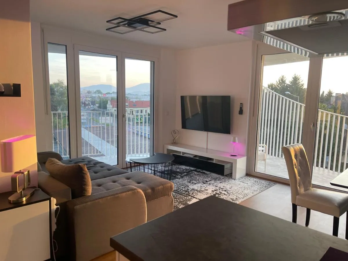 Image 4 of Luxusapartment mit großer Terrasse, E-Parkplatz und Parkplatz