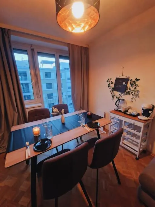 Image 3 of Schöne 2,5 Zimmer Wohnung mit Balkon & Parkplatz