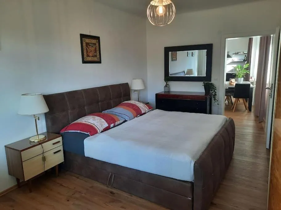 Image of Spacious 63qm Flat plus Private Balcony