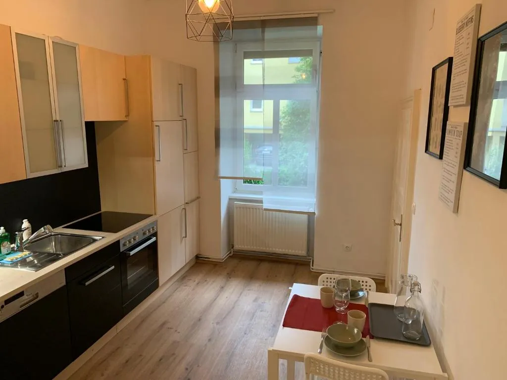 Image of Traveler’s City Shelter – by Nahuen Suites