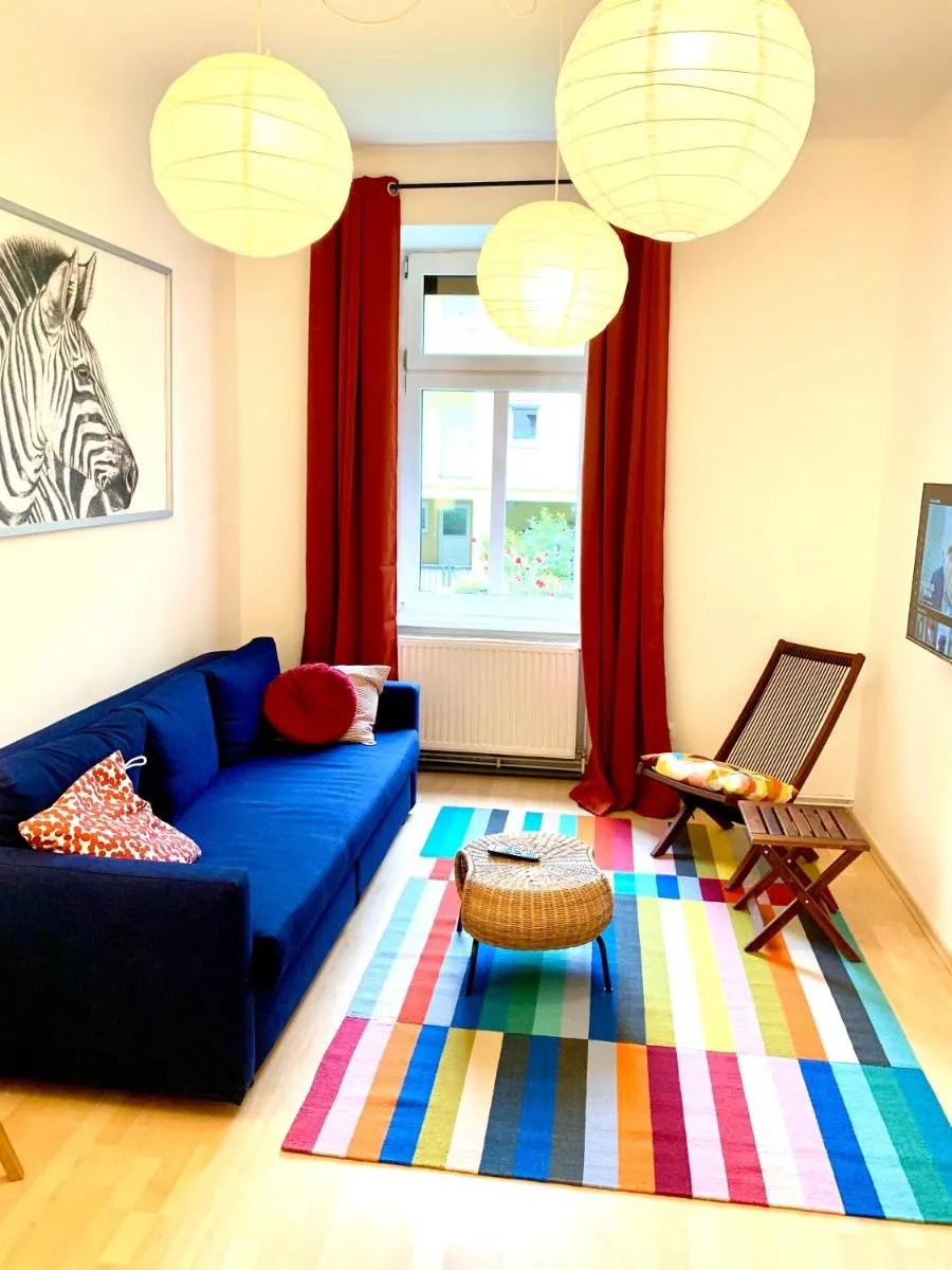 Image 3 of Traveler’s City Shelter – by Nahuen Suites