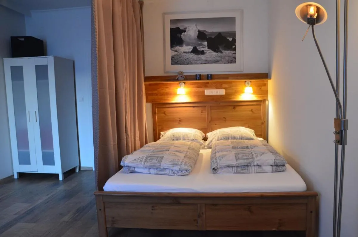 Image 1 of Vega – Free Parking – Self Checkin