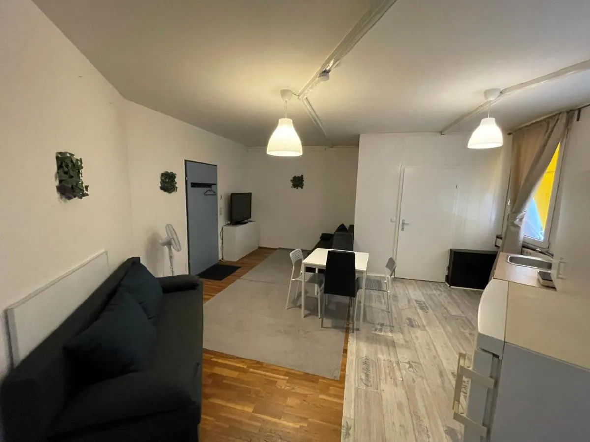 Image 3 of Veni Apartments