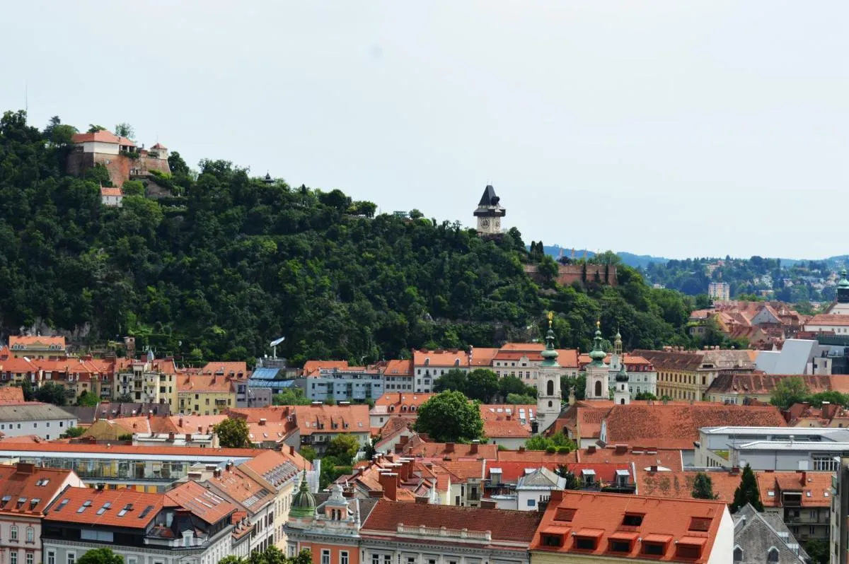 Image 5 of Zentrales park-side Apartment