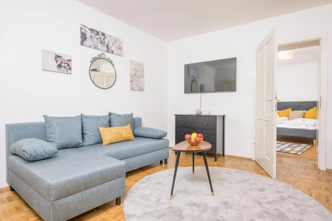 Image of Zum Grazer Uhrturm