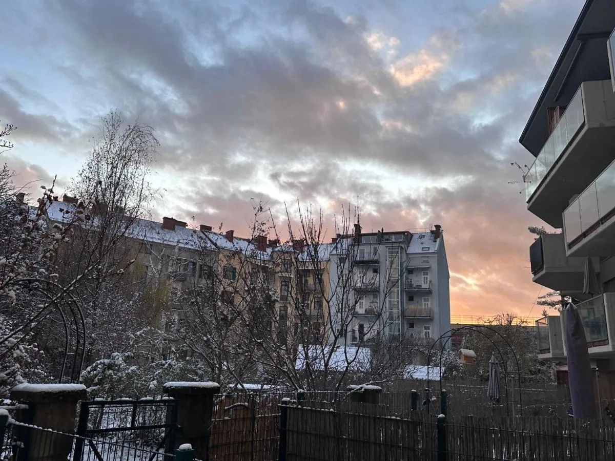 Image 1 of Altbaucharme direkt im Zentrum