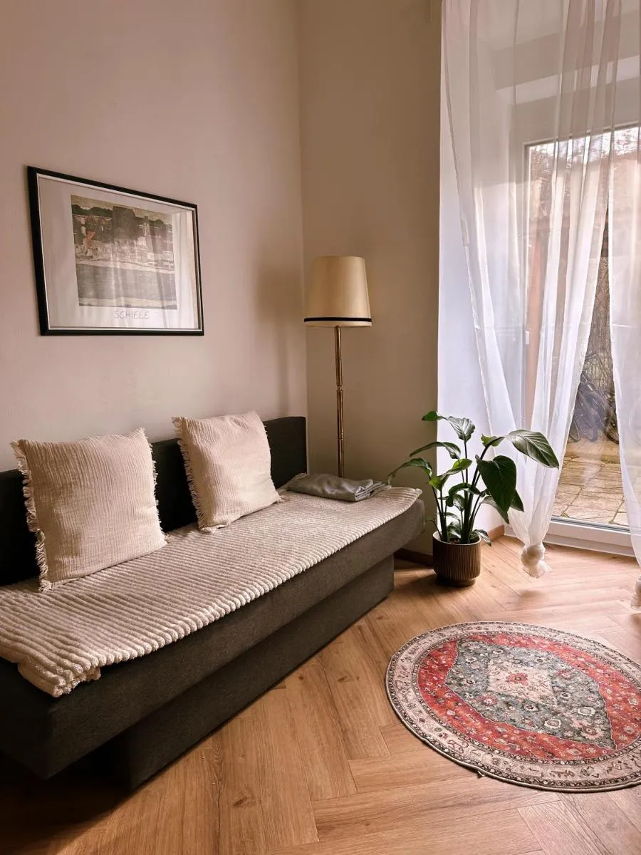 Image 3 of Altbaucharme direkt im Zentrum