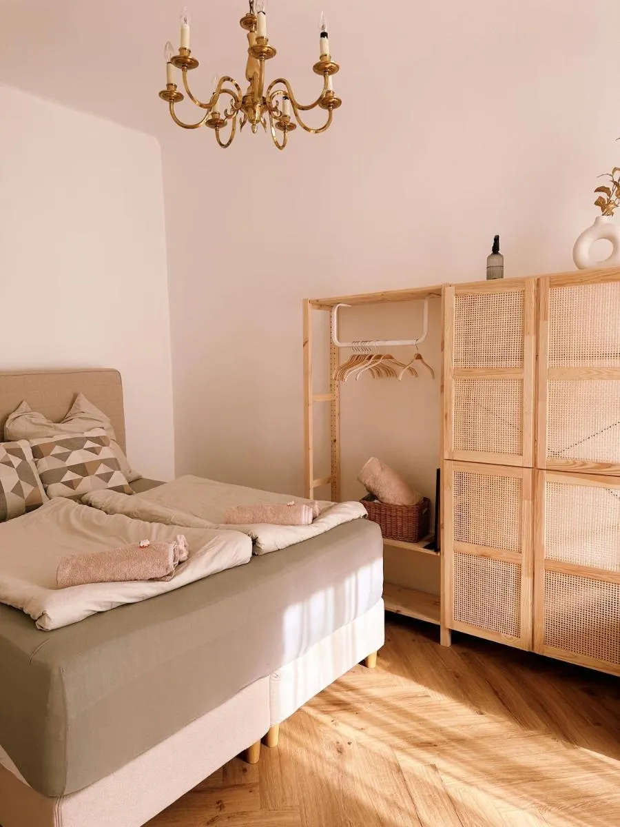 Image 4 of Altbaucharme direkt im Zentrum