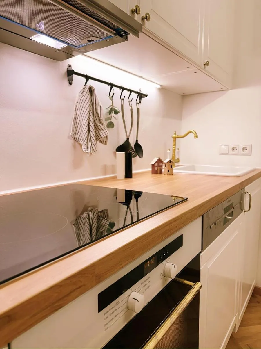 Image 5 of Altbaucharme direkt im Zentrum