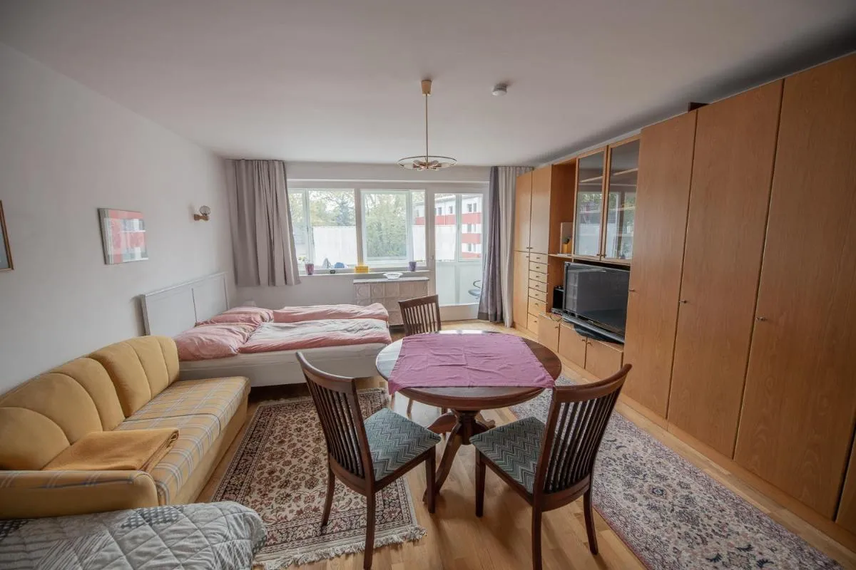 Image 2 of Apartment