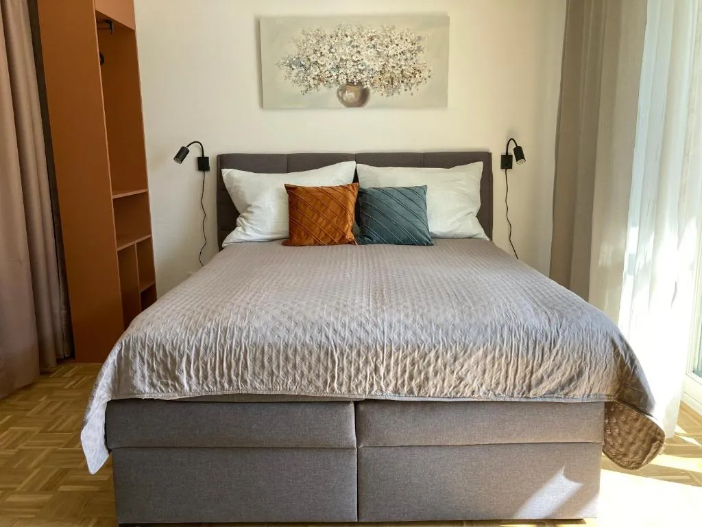 Image of Fresh Apartment City & Free Parking