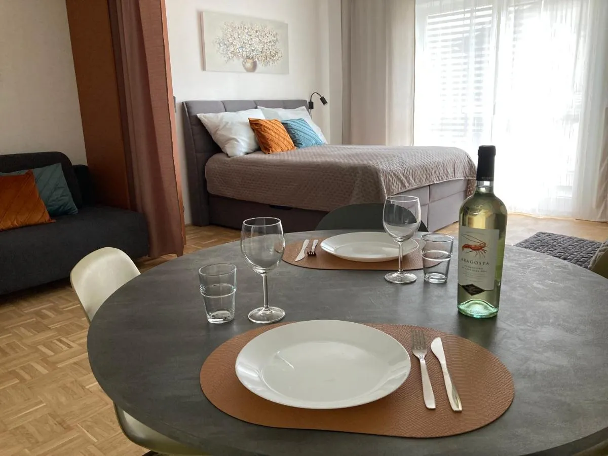 Image 1 of Fresh Apartment City & Free Parking