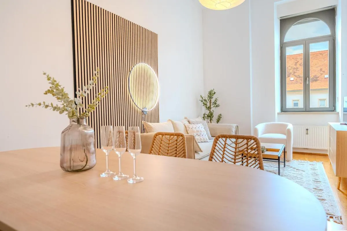 Image 3 of Hakuna Cozy-Living city Center – free parking