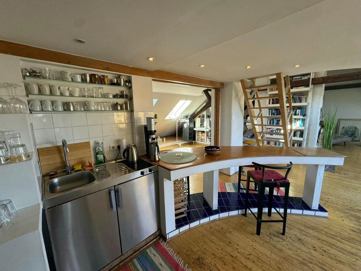 Image 2 of Romantic Central Loft I 115sqm