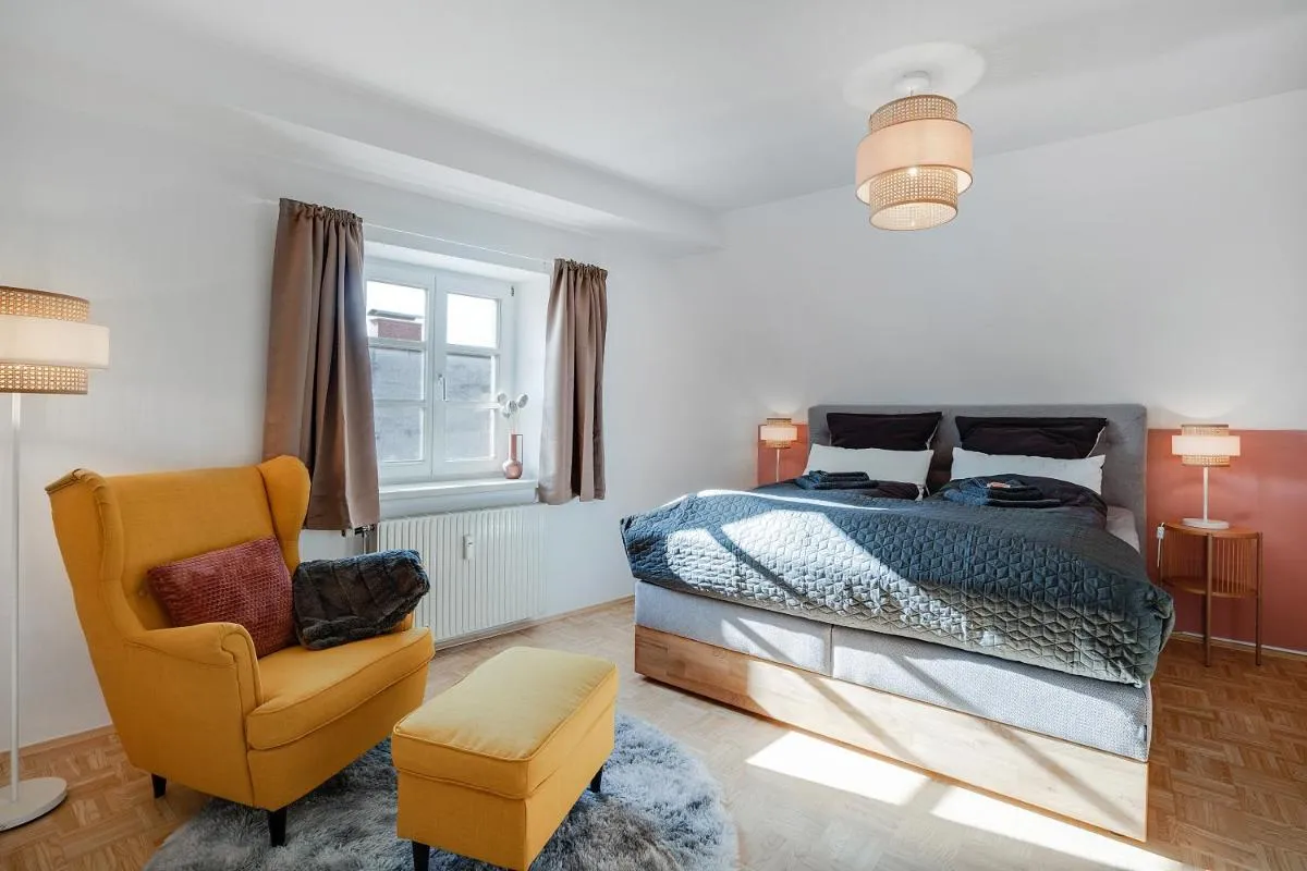 Image 3 of Serenity Suite by HERO HOMES – Ruhige und zentrale Lage im historischen Zentrum mit Lift & Self-Check-in