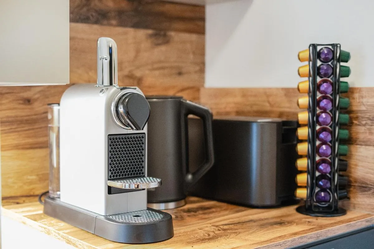 Image 4 of Serenity Suite by HERO HOMES – Ruhige und zentrale Lage im historischen Zentrum mit Lift & Self-Check-in