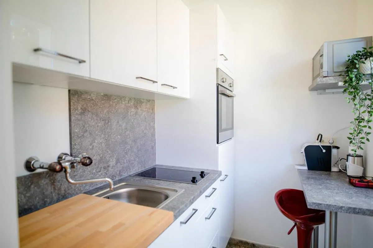 Image 6 of zimmer-graz