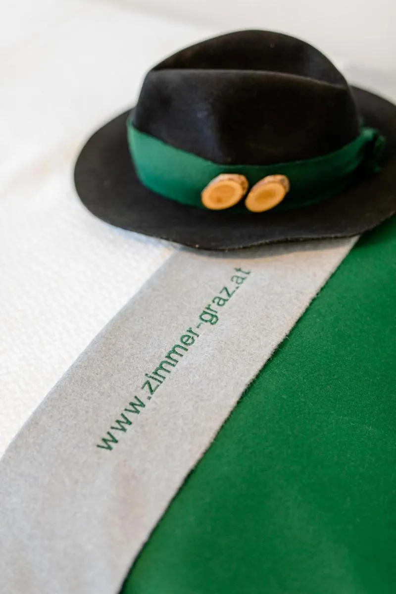 Image 4 of zimmer-graz