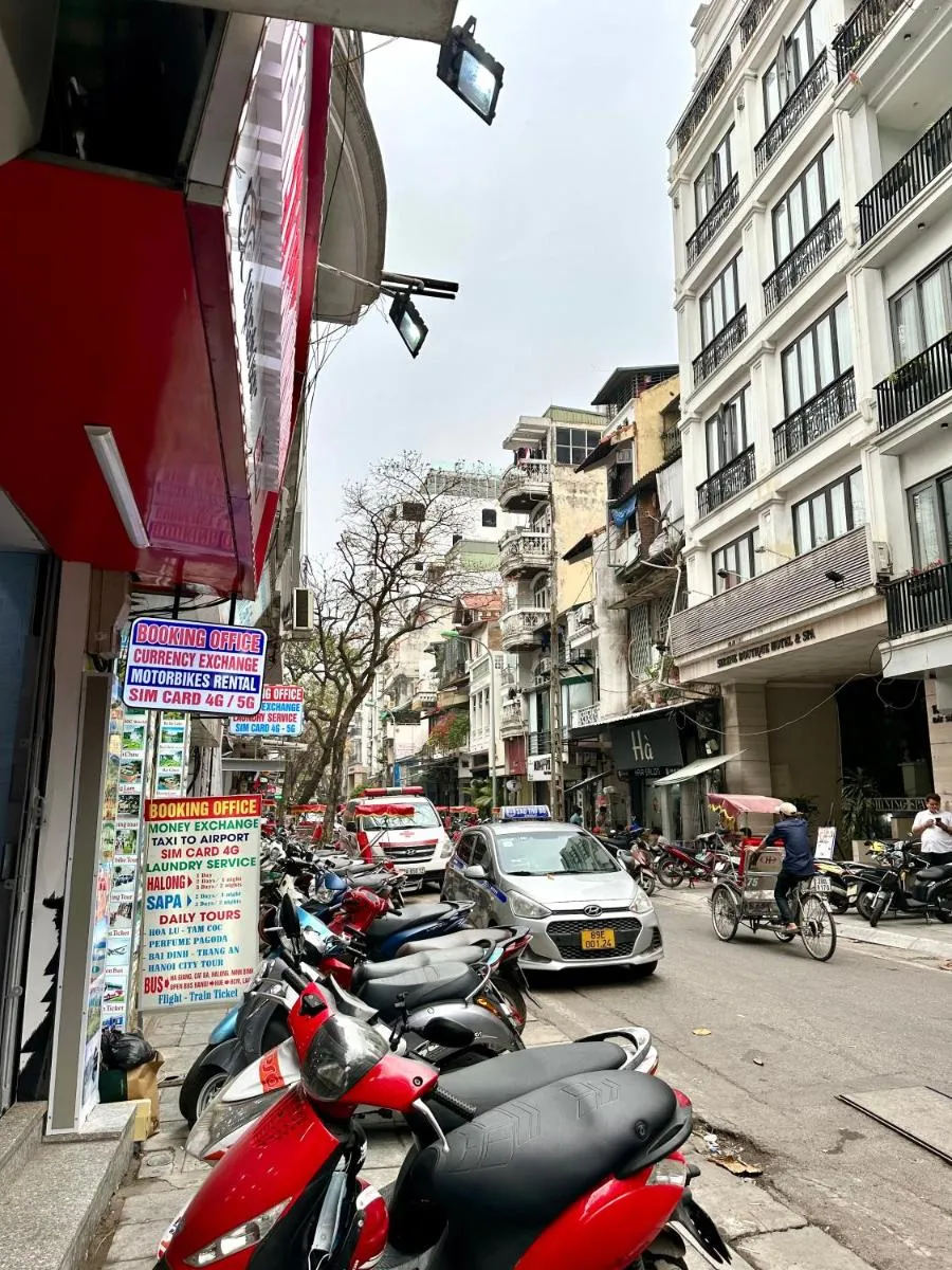 Image 5 of 1 BR Apt l Old Quarter Street Food l Super Location