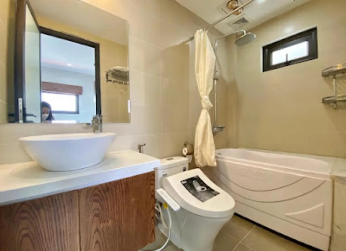 Image 2 of 22housing Hotel & Residence 60 Linh Lang