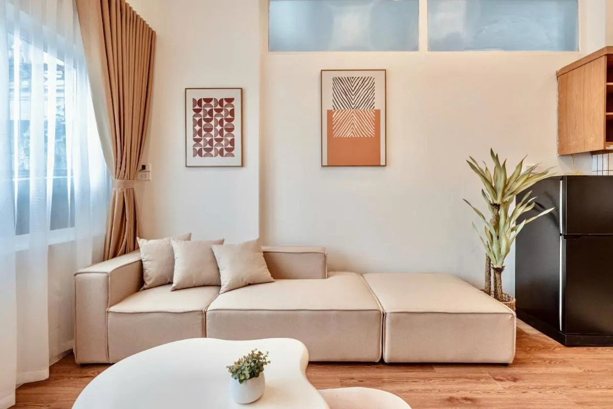 Image 6 of ANNAM Panorama Lakeview – Garden & Balcony – WestLake