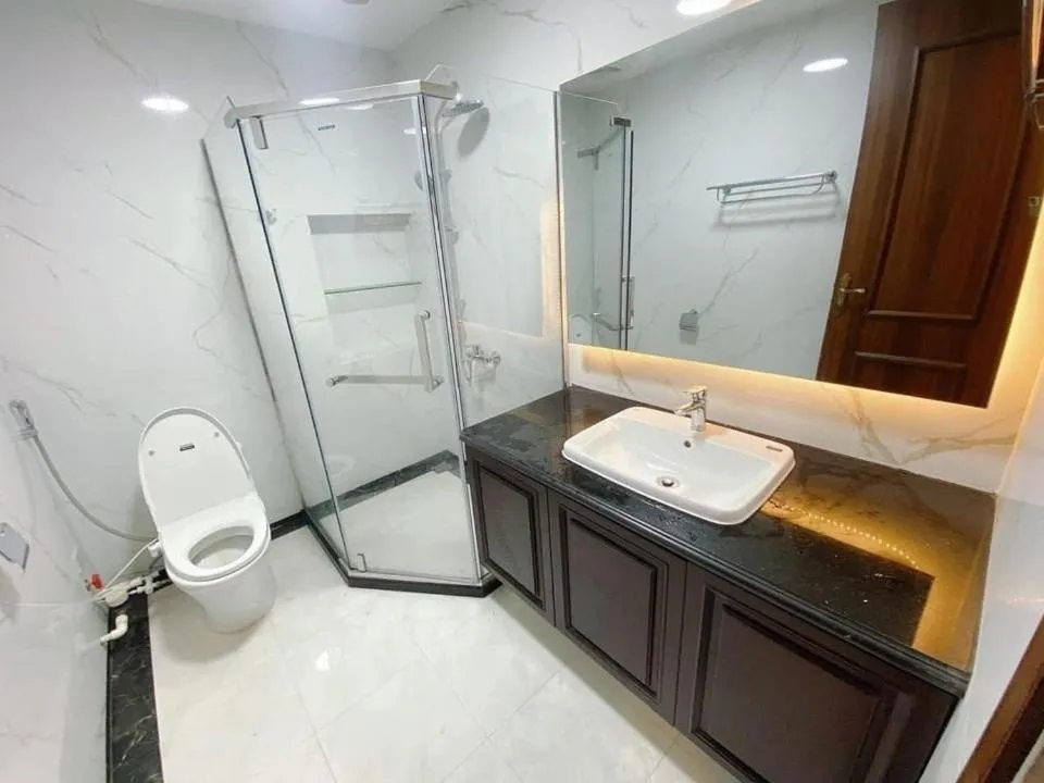 Image 2 of Apartment 2 Bedrooms/ Balcony