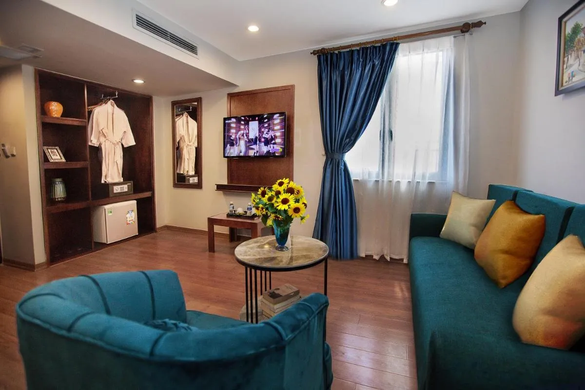 Image 4 of Aviary Hanoi Hotel & Travel