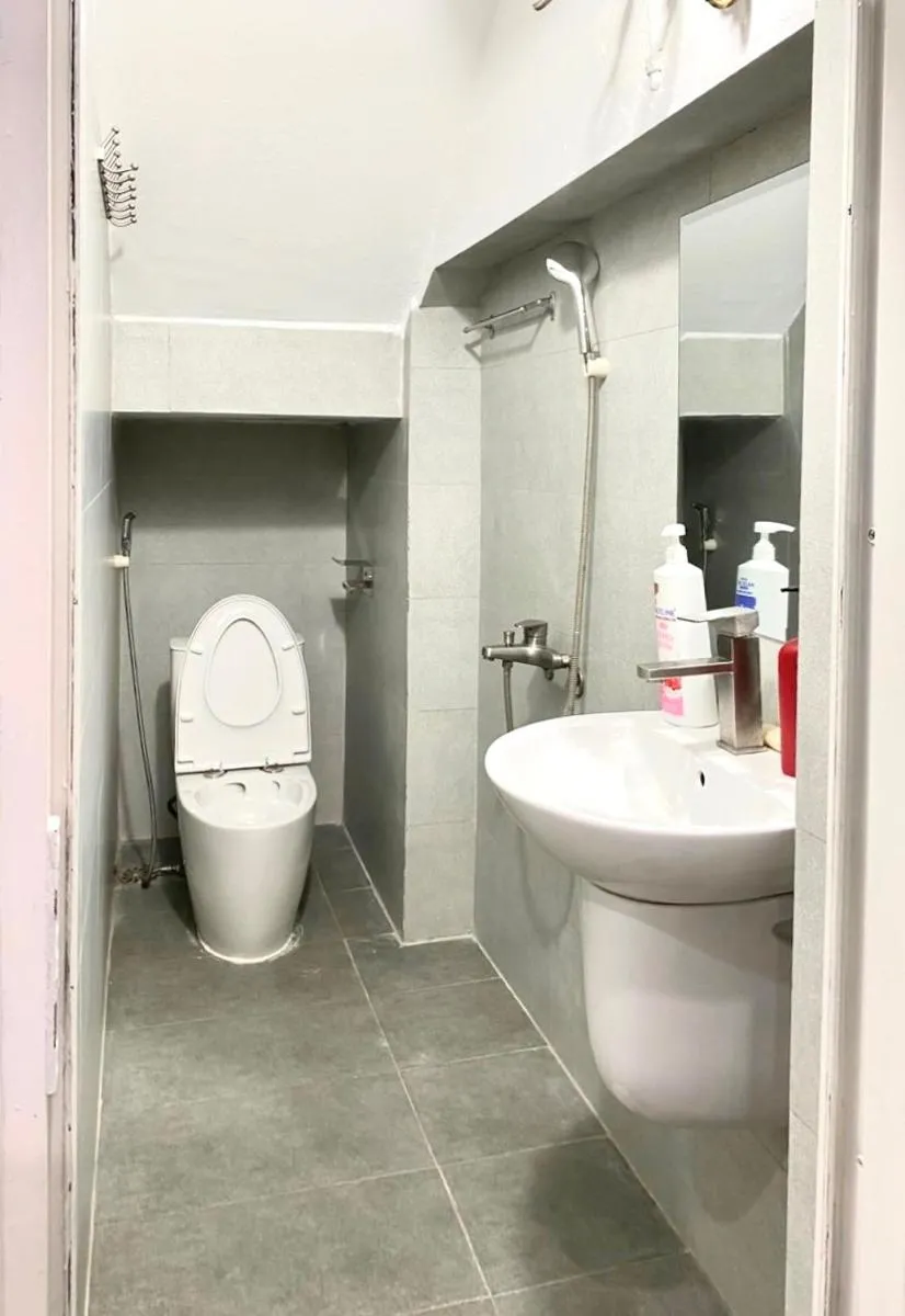 Image 4 of Azalea Apartment
