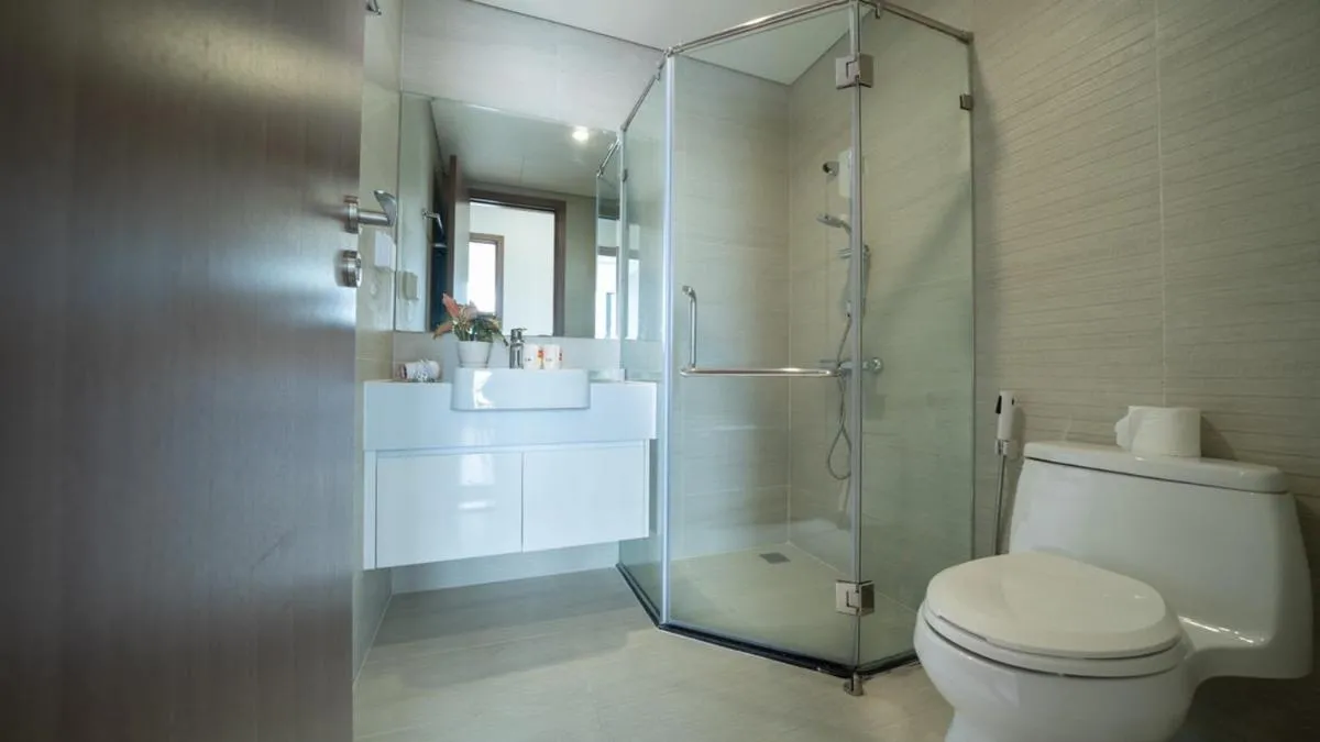 Image 2 of BOM HOMES- VINHOMES SKYLAKE- SERVICE APARTMENt