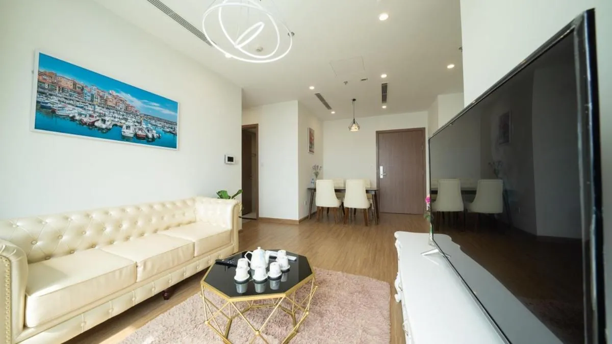Image 4 of BOM HOMES- VINHOMES SKYLAKE- SERVICE APARTMENt