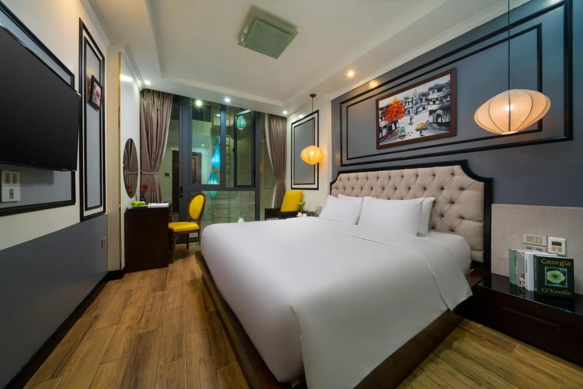Image 2 of Bella Premier Hotel & Rooftop Skybar