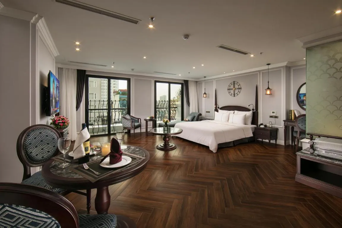 Image of Canary Hotel