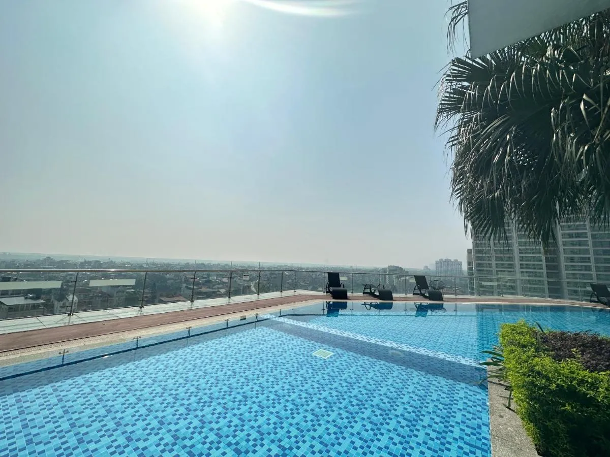 Image 1 of D’Leroi Soleil – Westlake Suite & Apartment
