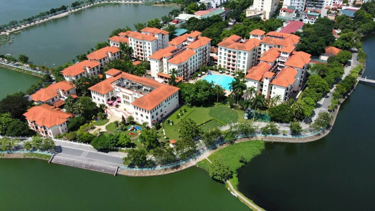 Image of Diamond Westlake Suites