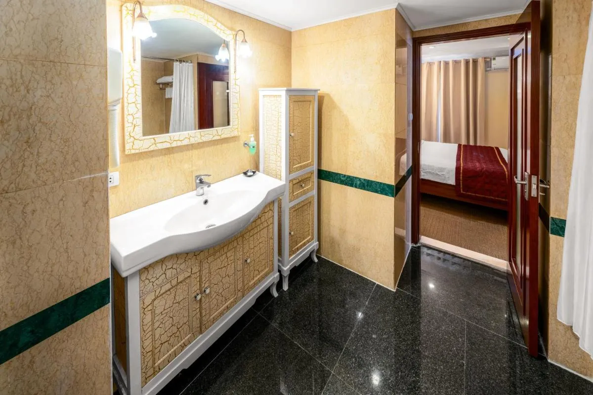 Image 1 of EDEN HOTEL HÀ NỘI