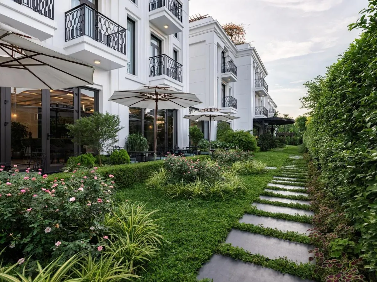Image 5 of Elegant Mansion 88