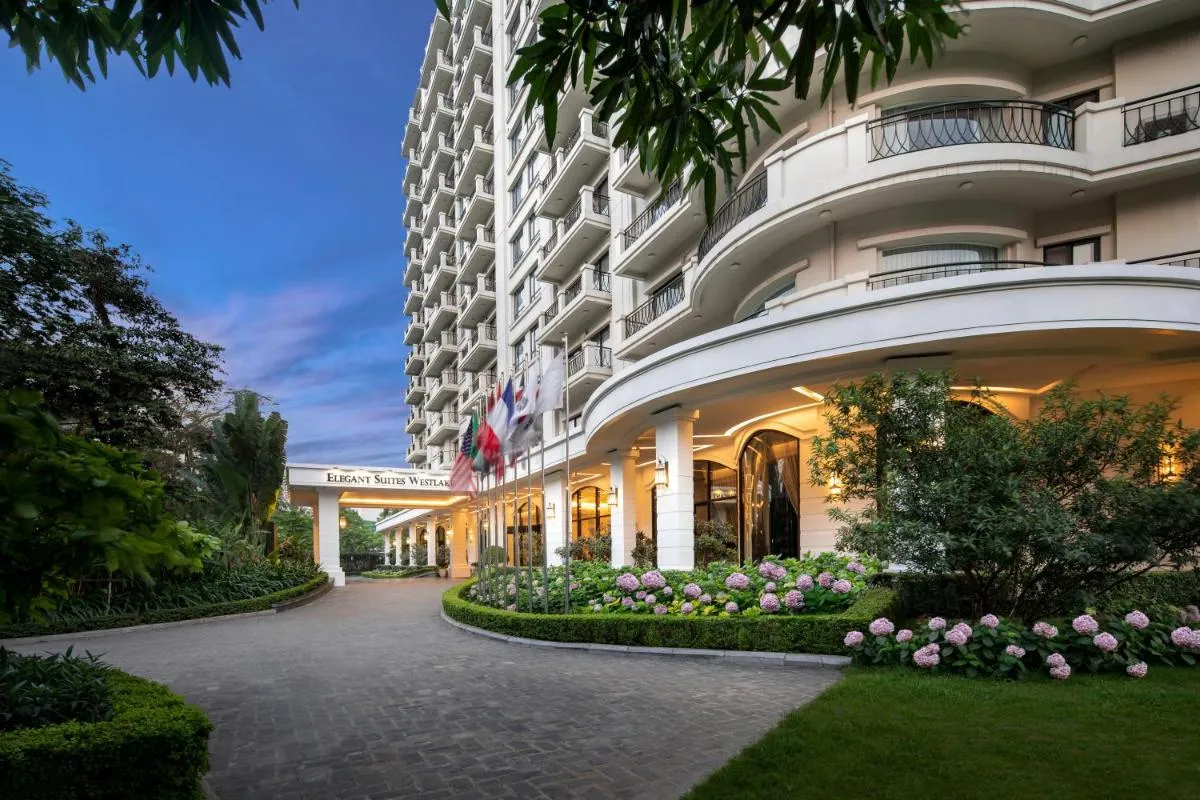 Image 6 of Elegant Suites Westlake