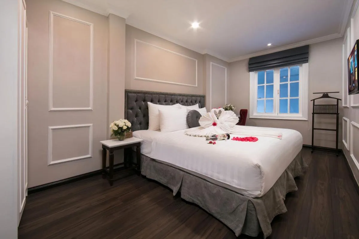 Image 2 of Flora Centre Hotel & Spa
