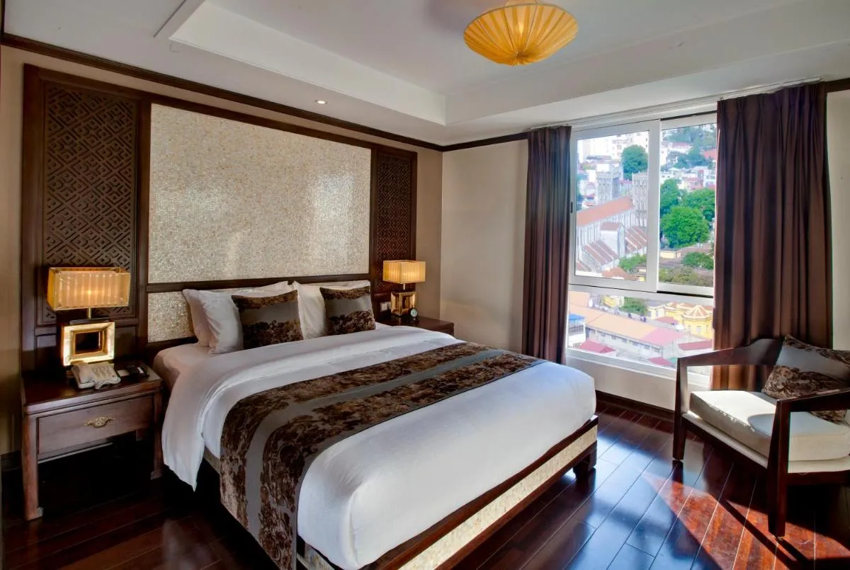 Image 6 of Golden Lotus Luxury Hotel