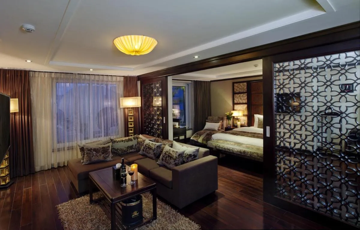 Image 1 of Golden Lotus Luxury Hotel