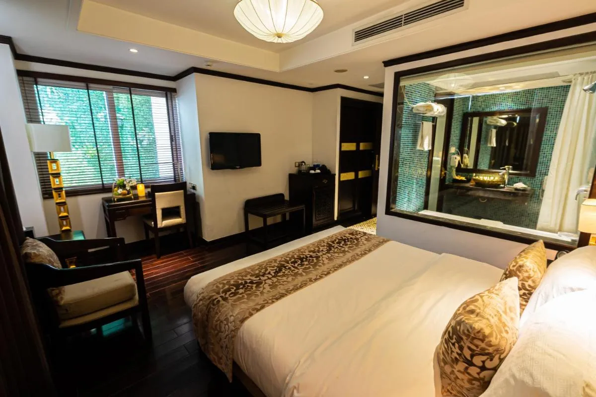 Image 5 of Golden Lotus Luxury Hotel